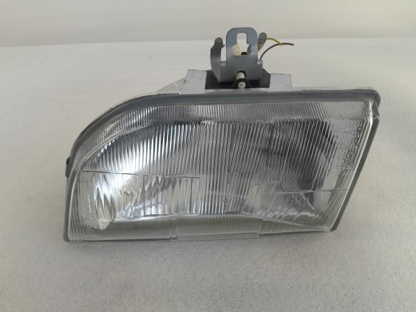 Ótica / farol esquerda FORD Fiesta III (GFJ)