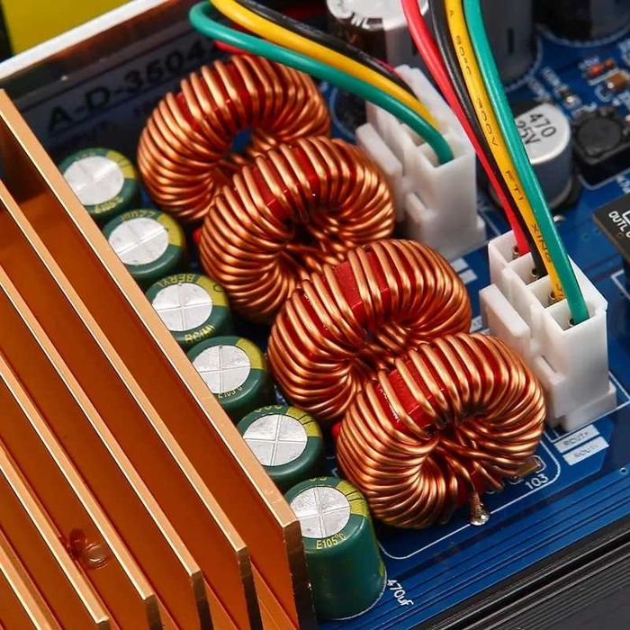 Підсилювач Amplifier 1×300. 2×150