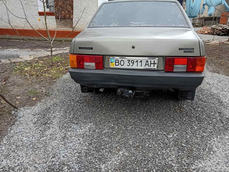 Продам ваз 21099 машина на ходу сів поїхав свіжа страховка