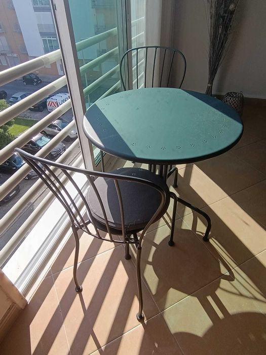 Conjunto de mesa +2 cadeiras para jardim / varanda