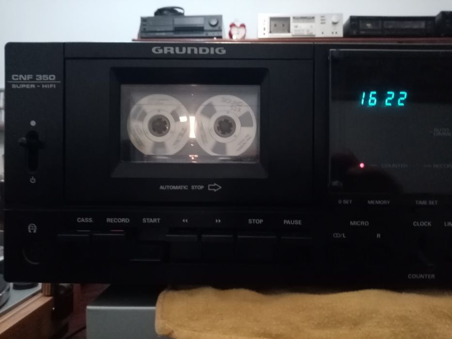 Deck cassetes Grundig CNF-350 Super hi-fi