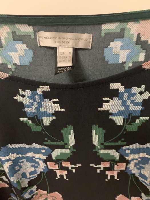 Плаття жіноче Манго, Вовк