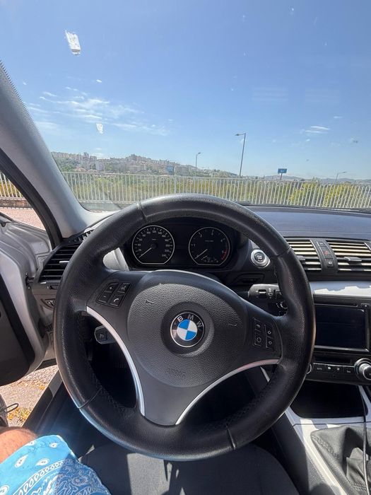 BMW 118 — fotografia 8