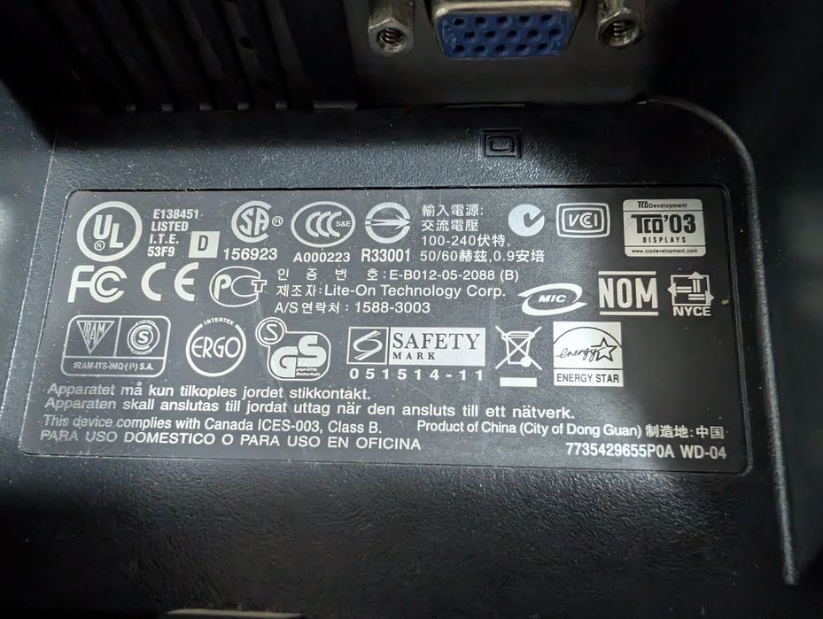 2 Desktops e 1 Monitor