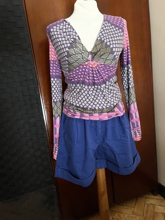 Calções Lacoste e blusa com mangas UCBenetton