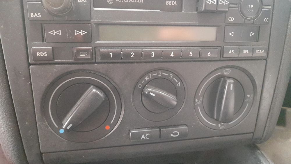 Botão / interruptor do AC VOLKSWAGEN Golf IV (1J1)