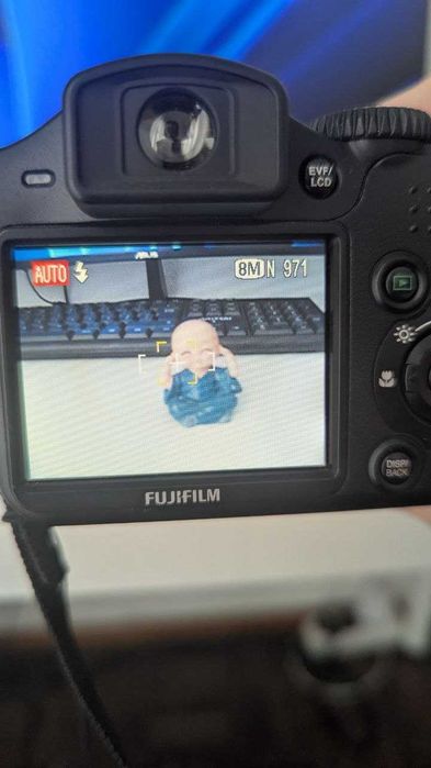 Câmara Digital Fujifilm Finepix S5800