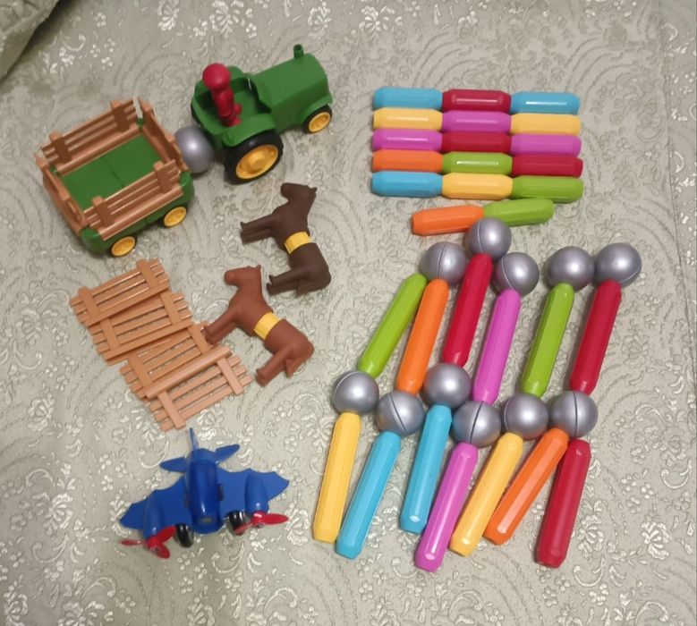 Продам магнитную  игру
