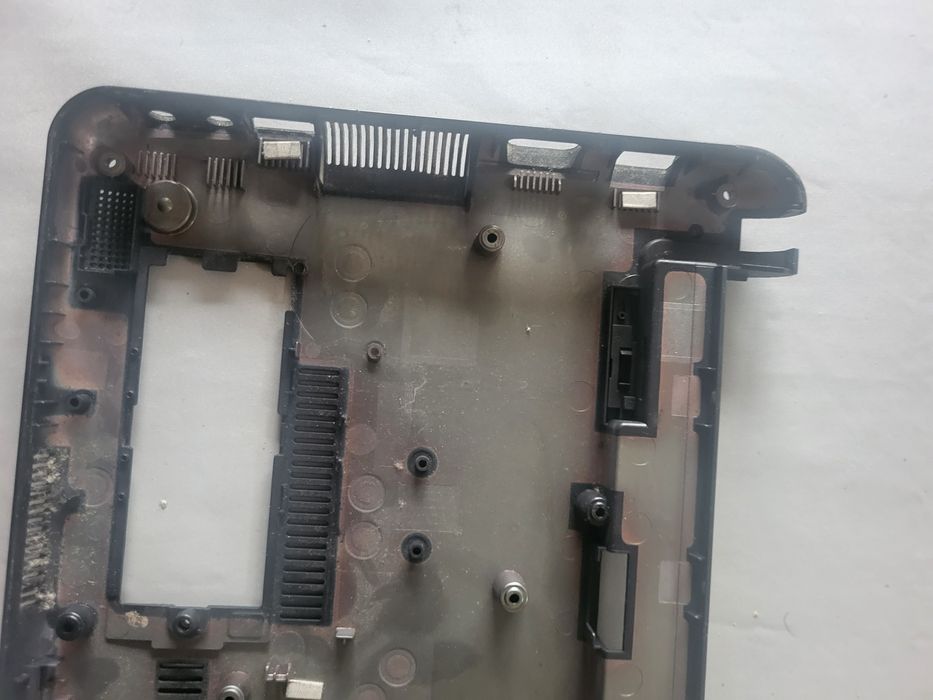 Sprzedam dolną ibudowe do Laptopa Samsung N130
