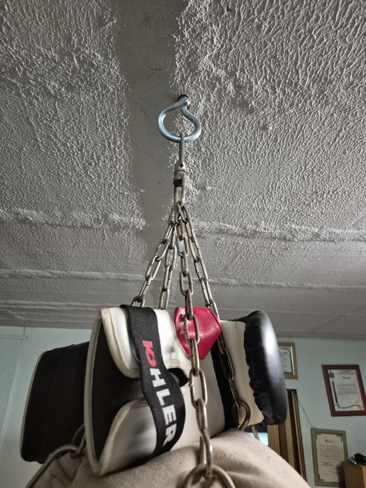 Vendo saco de boxe.