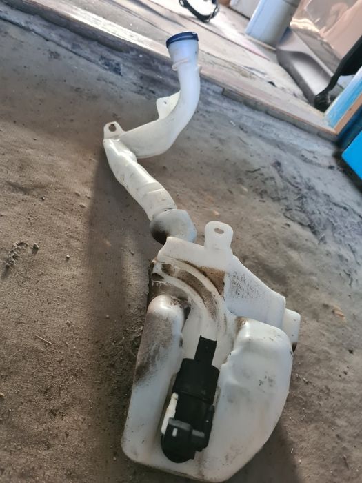 Бачок омивача скла Citroen C3 2017 р.