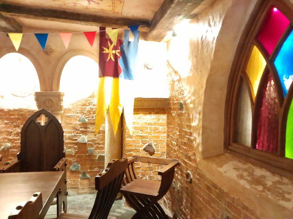 СРОЧНО продам готовый бизнес в Центре,действующий ресторан с ремонтом.