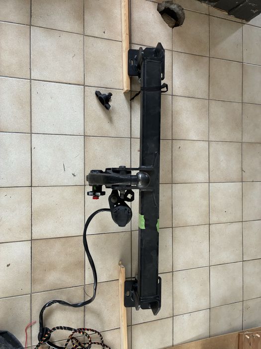 Gancho reboque MB CLASSE A/CLA/GLB