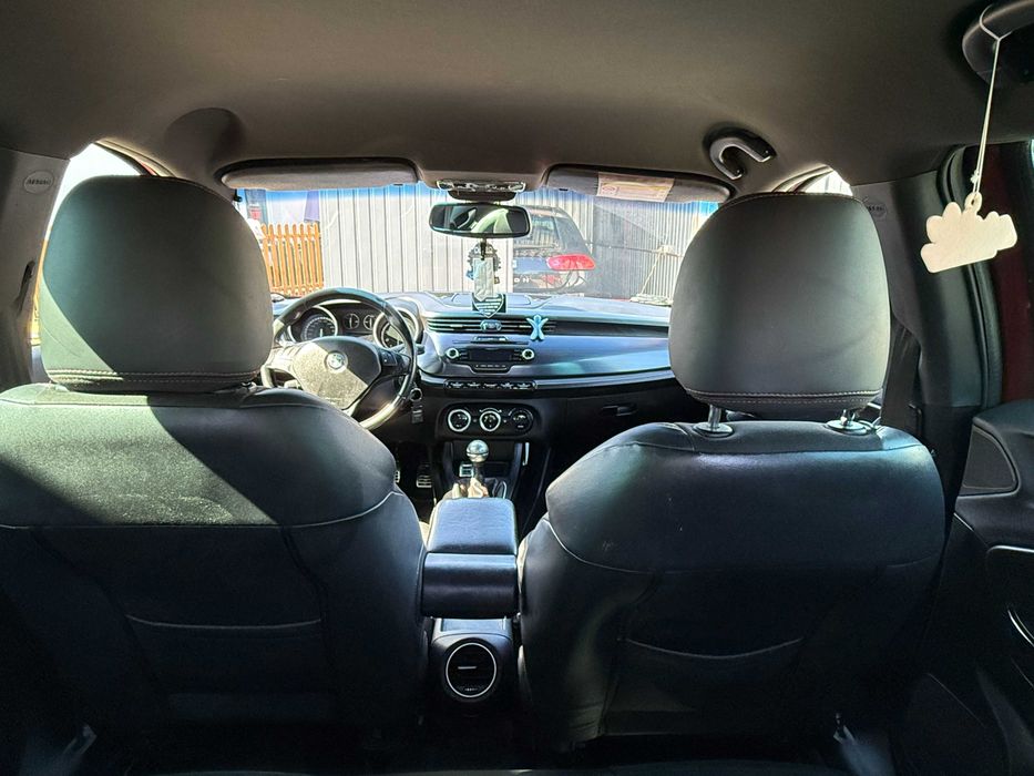 Alfa Romeo Giulietta 2010 175TBI 235km