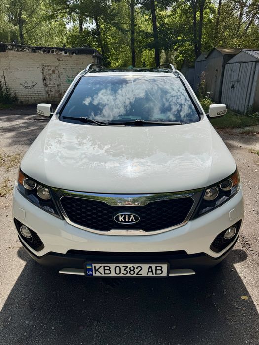 Продам KIA SORENTO 2.2d