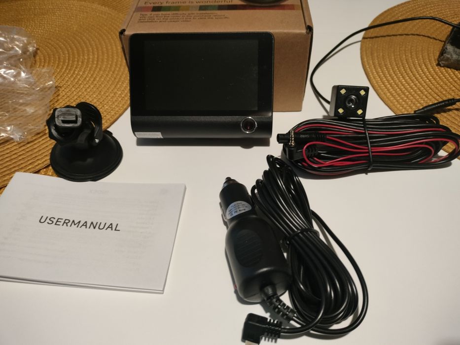 Wideorejestrator 3 kamery karta 32 gb kamera samochodowa