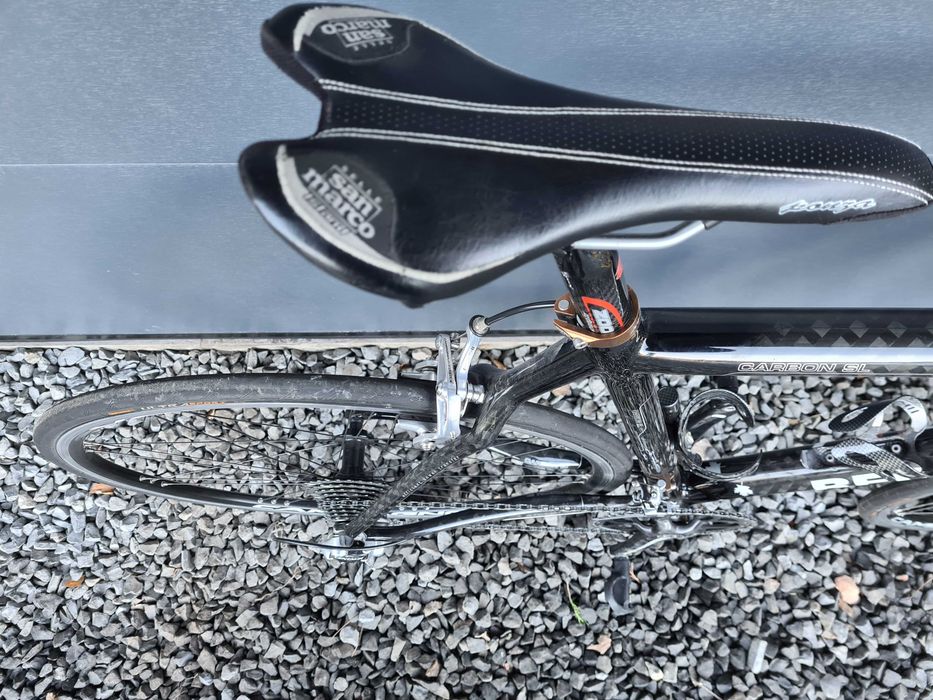 Rower szosowy. Red Bull. Full carbon. Campagnolo . rozm. 58 cm. 8,5 kg ...