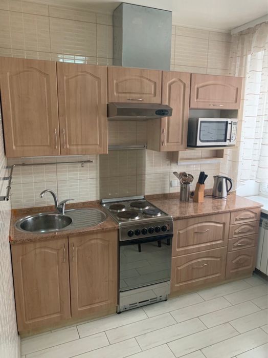 2-к.кв. Бульвар Центральний, 10/12к, від власника, меблі, техніка