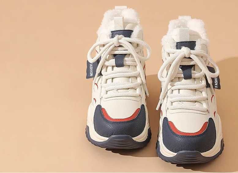 Жіноче спортивне зимове взуття