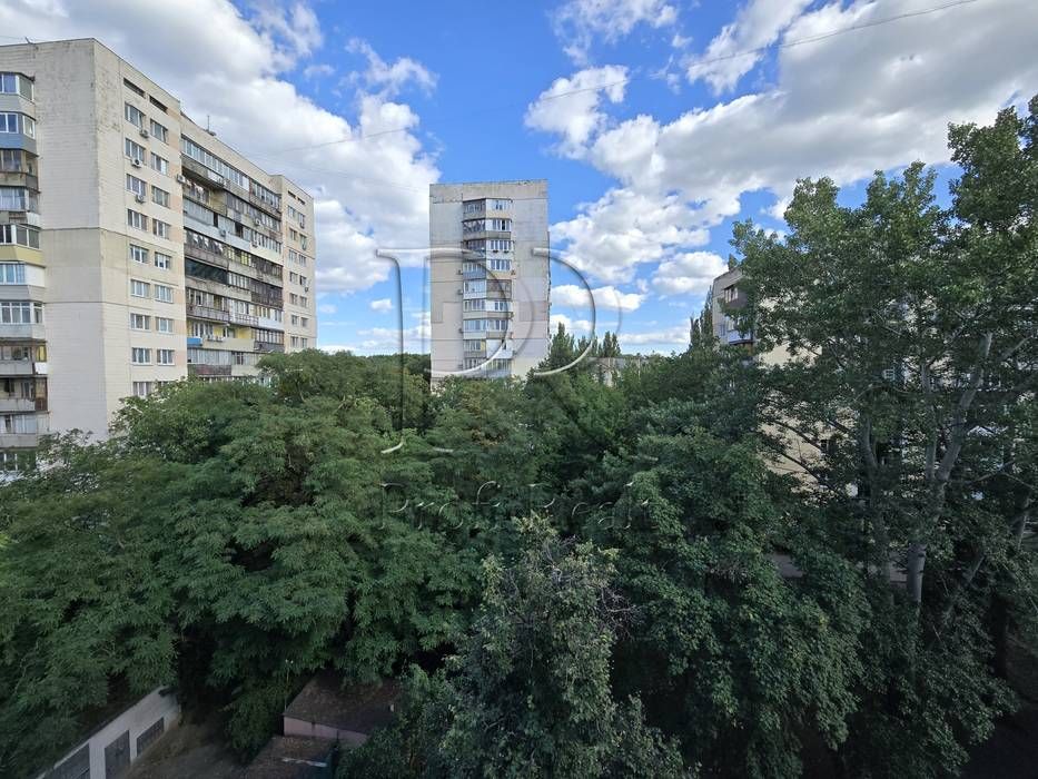 Продаж 2 кімн. квартири біля ВДНГ, Проспект Голосіївський 89