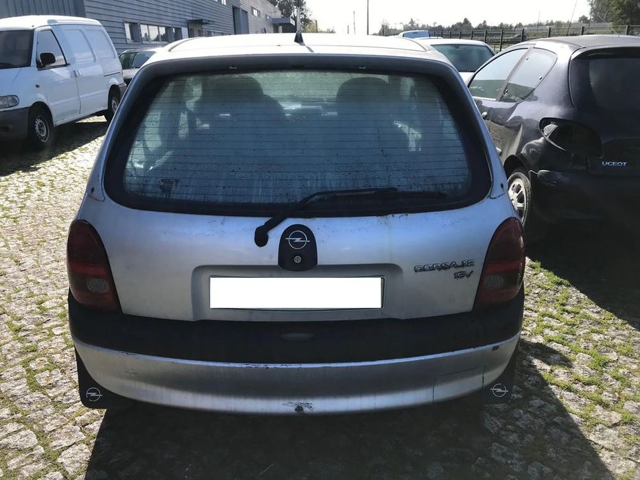 Opel Corsa B 1.2 16V 3P 1998 - Para Peças