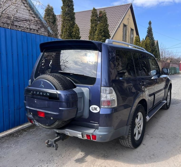 Mitsubishi Pajero Wagon 4