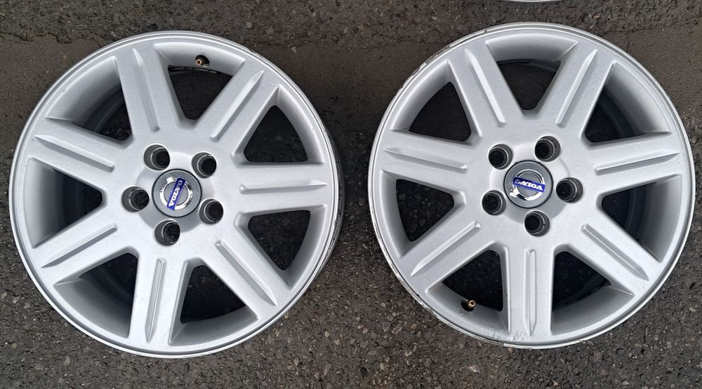 Felgi Aluminiowe Komplet 16 Cali Volvo C40 S40 V50  6.5" x 16" ET 52,5