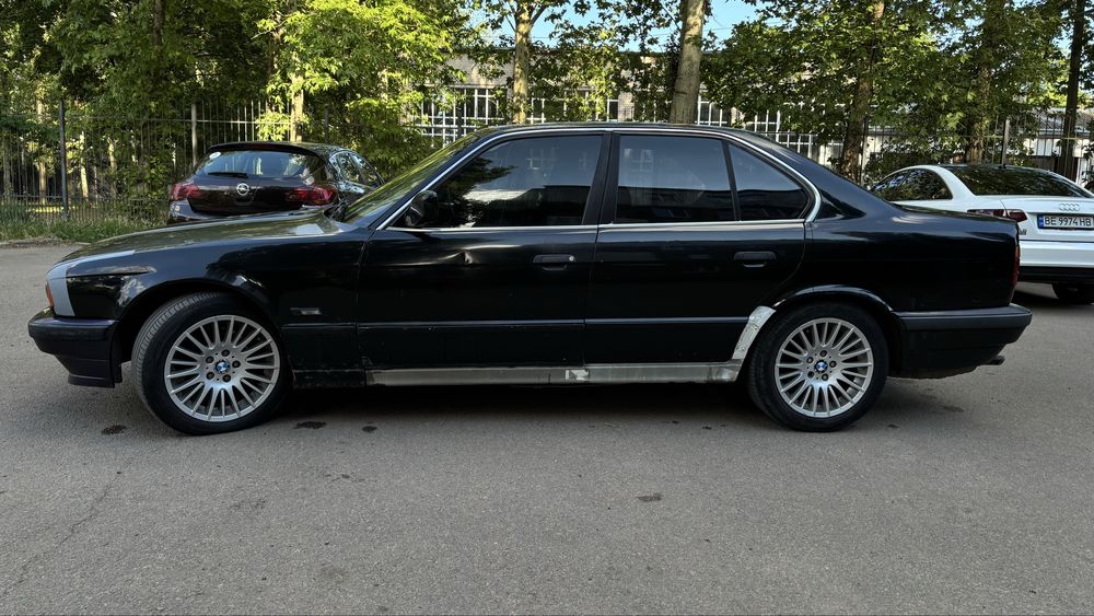 BMW E34  M50B20