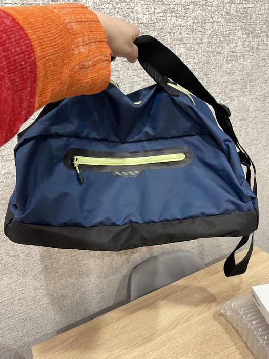 Спортивна сумка
