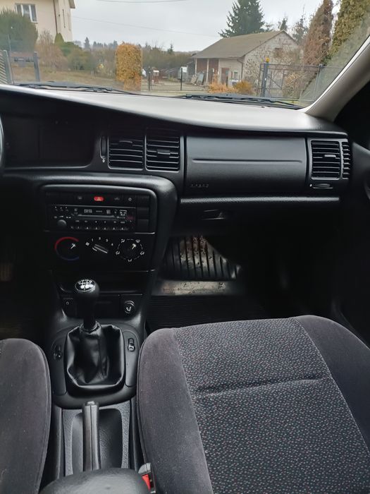 Opel Vectra B 1.6 benzyna gaz klima elektryka