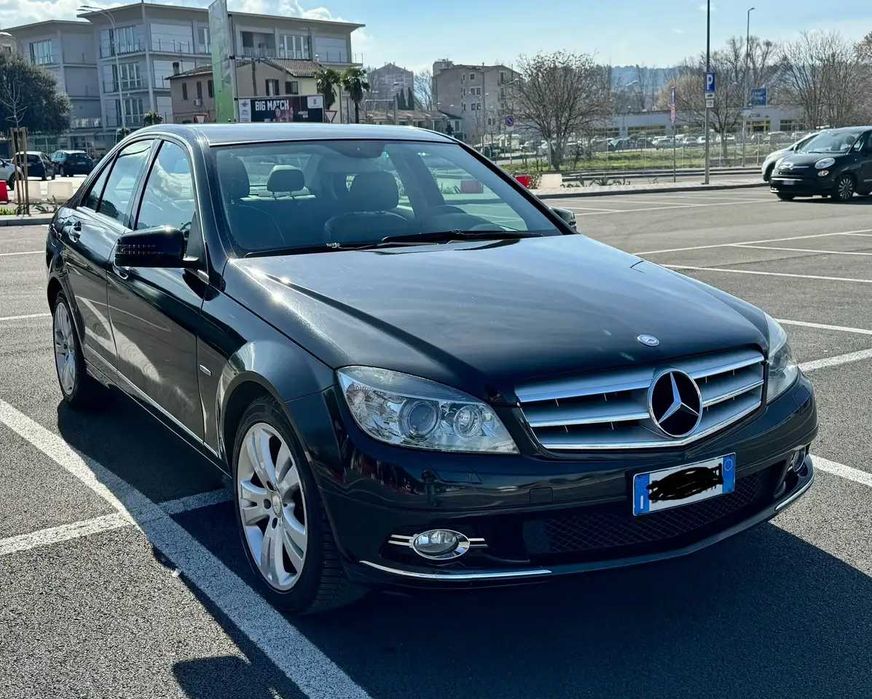 Разборка Mercedes C220 W204 бампер б/у автозапчастини