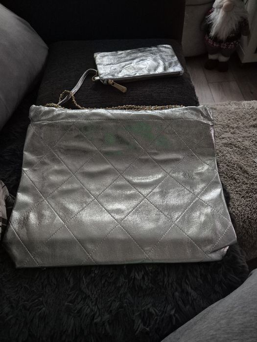 Nowa srebrna torba