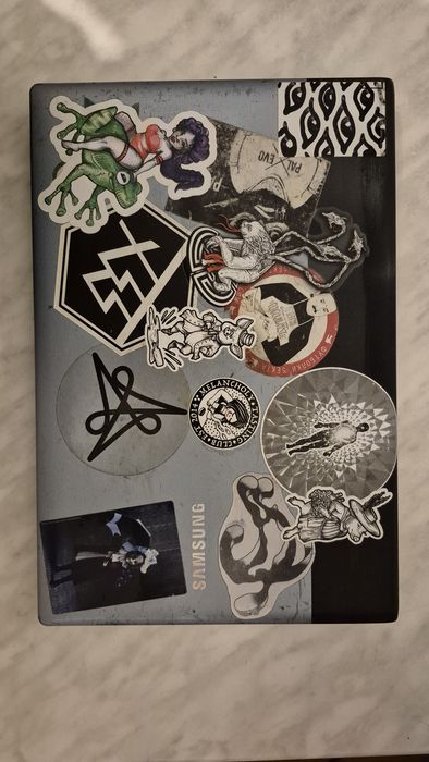 Ноутбук Samsung RV-520, Core-i5 SSD-128GB 8- ОЗУ
2,3Ghz, SSD-128, 4-ОЗ