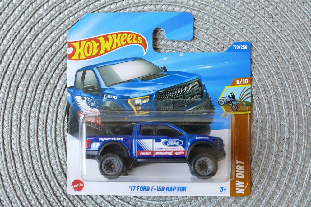 Hot Wheels autko "Resorak" '17 FORD F-150 RAPTOR edycja 2025r.