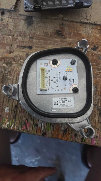 VW ID7 ID.7 23- Prawy Przód Moduł LED Jeż Przetwornica Sterownik
