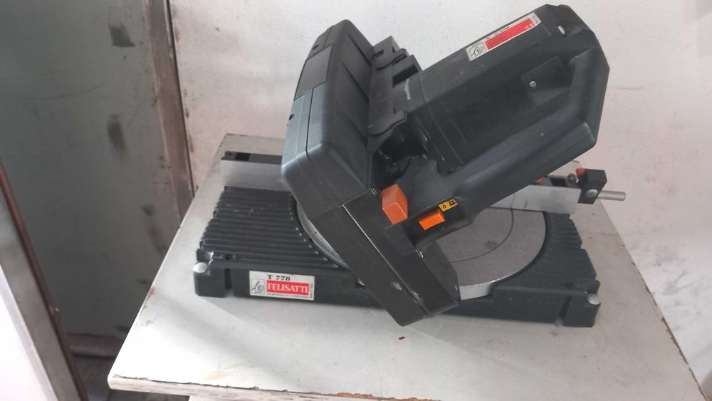 Máquina Corte de meia esquadria
