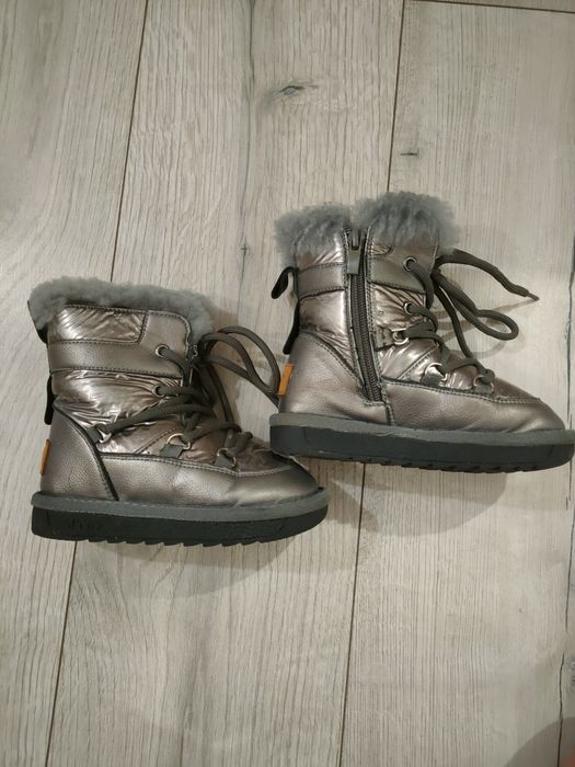 Взяття на дівчинку 27 розмір