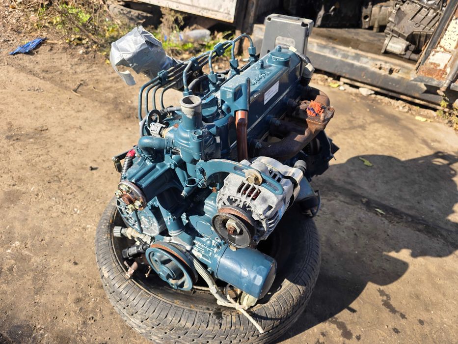 Двигуни б/в Японія для тракторів та спецтехніки