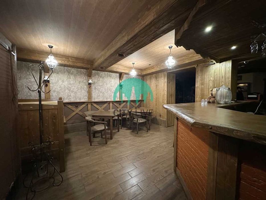 Продаж комерційного приміщення в центральній частині міста(60)