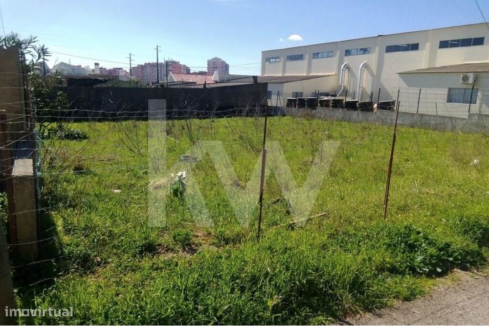 Terreno para construção  -  São Marcos  -  Cacém — Cacém E São Marcos, Lisboa