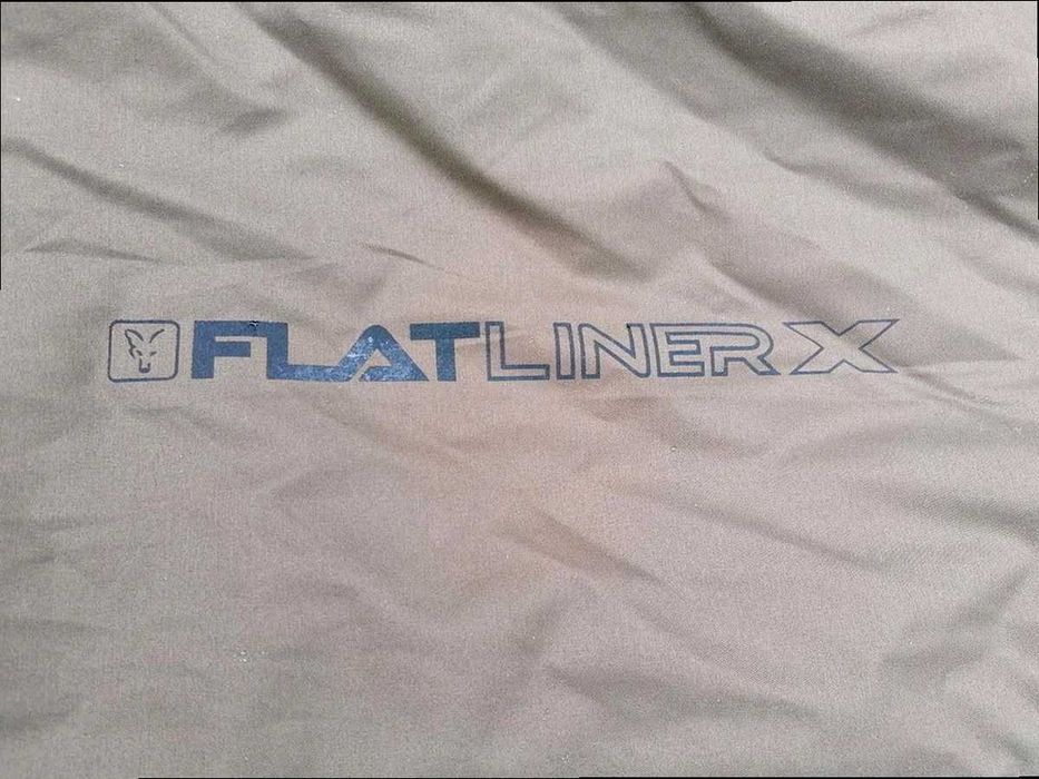 Fox Flatliner X - łóżko karpiowe ze śpiworem