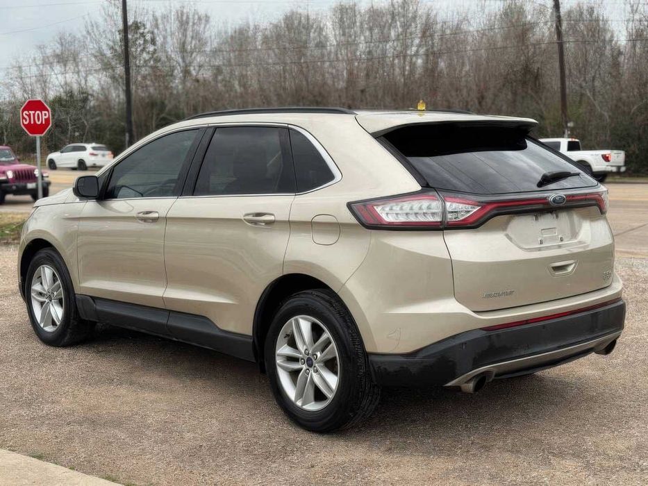 Ford Edge      2018