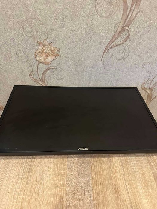 Геймерський 24" монітор Full HD ASUS VG245HE