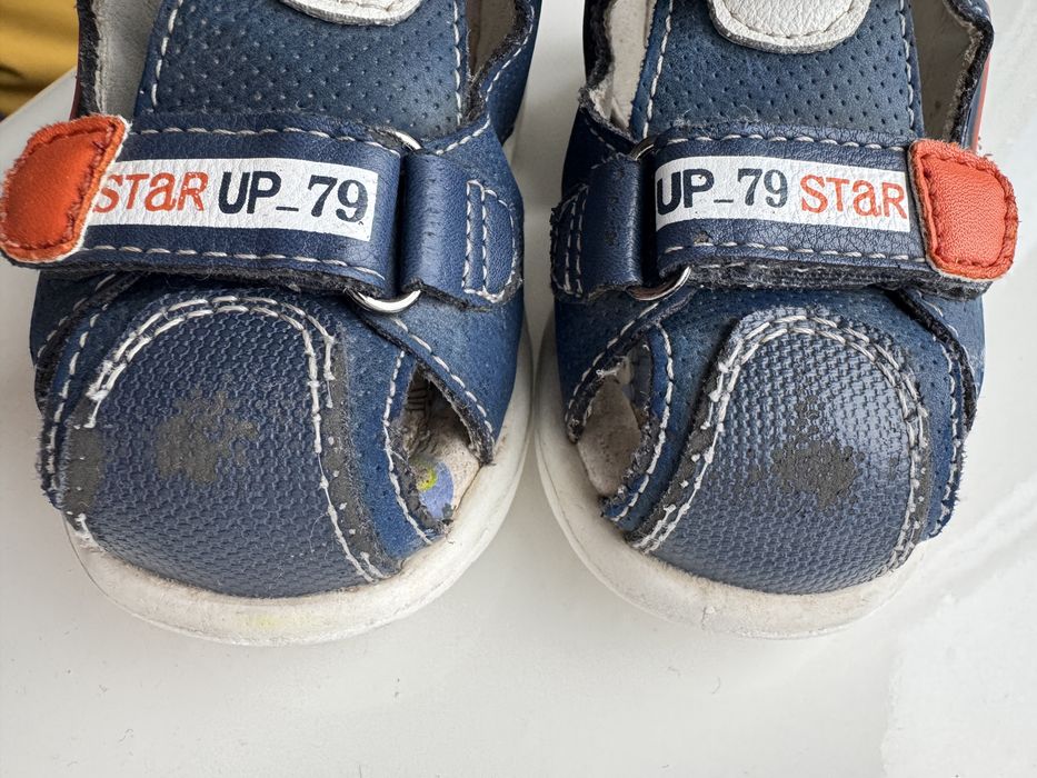 Босоніжки дитячі 22 розміру