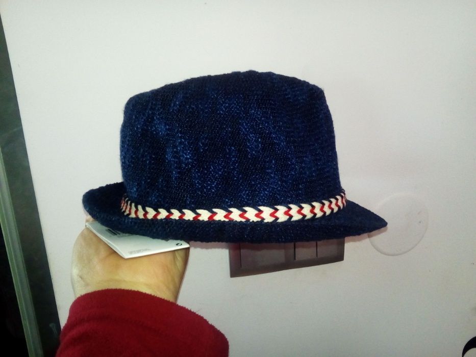 Chapéu de criança novo