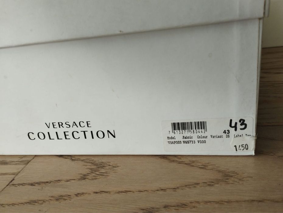 Buty czarne Versace za kostkę rozmiar 43