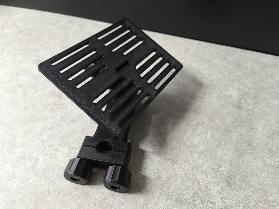 Uchwyt na statyw stojak do Behringer P16, P-16