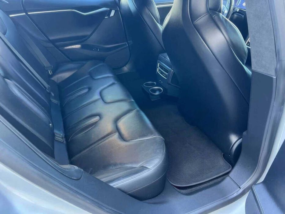 Tesla Model S P100D      2017