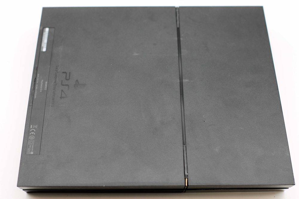 PlayStation 4 Fat + FIFA 21 | Idealny Zestaw dla Fana Piłki!