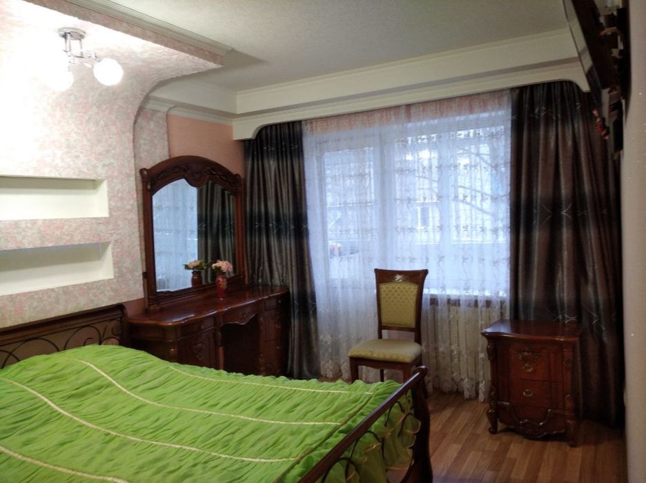 Сдам 2 к Центр  Чудомаркет 8000 кп